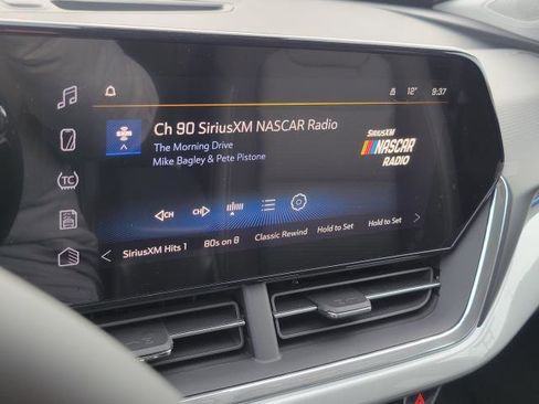 New 2026 Chevrolet Trax LT w/ Driver Confidence Package image 17