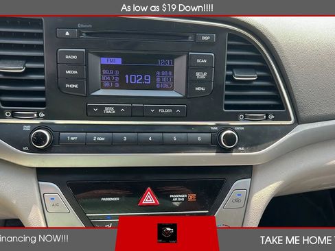 Used 2018 Hyundai Elantra SE FWD image 15