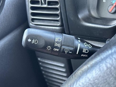Used 2004 Jeep Wrangler 4WD w/ Dual Top Group image 22