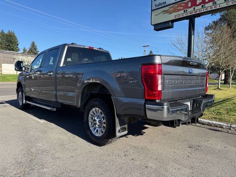 Used 2022 Ford F350 XLT w/ XLT Premium Package AWD/4WD image 3