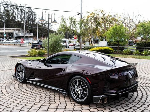 Certified 2023 Ferrari 812 Competizione RWD image 8