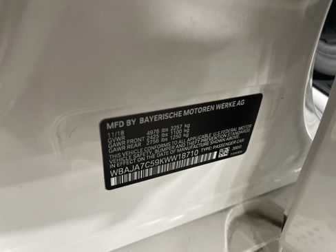 Used 2019 BMW 530i xDrive w/ Convenience Package image 27