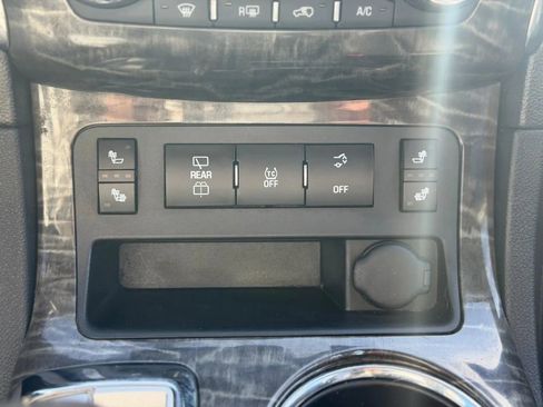 Used 2014 Buick Enclave Leather image 19