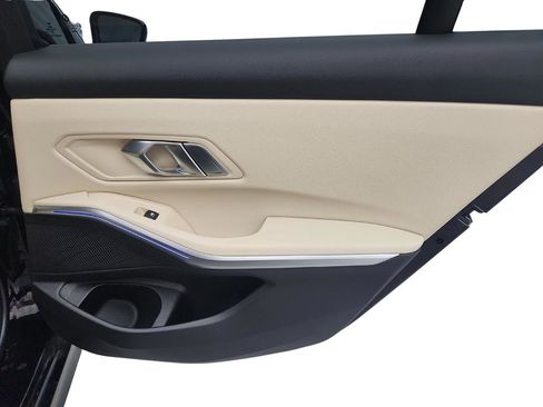 Used 2021 BMW 330i xDrive Sedan w/ Convenience Package image 29