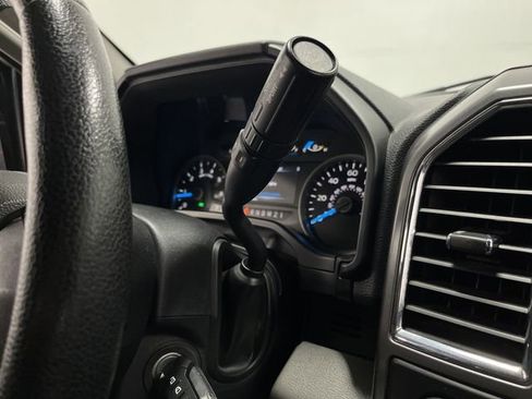 Used 2015 Ford F150 XLT w/ Equipment Group 301A Mid image 19