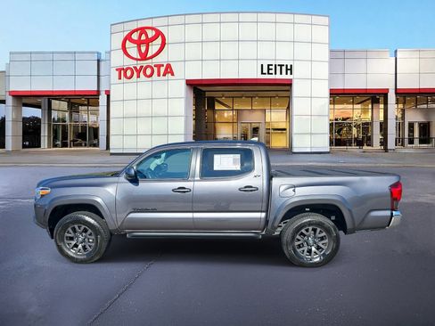 Used 2021 Toyota Tacoma SR5 image 5