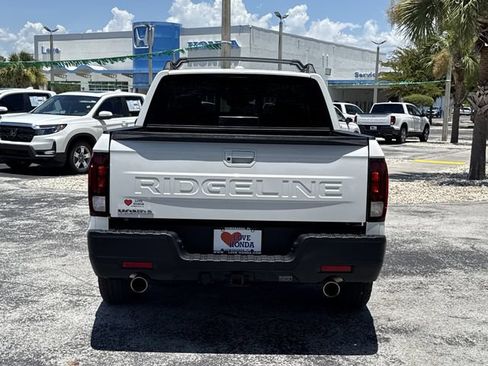 Certified 2024 Honda Ridgeline RTL image 8
