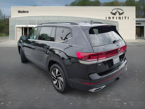 Used 2025 Volkswagen Atlas SE FWD image 5