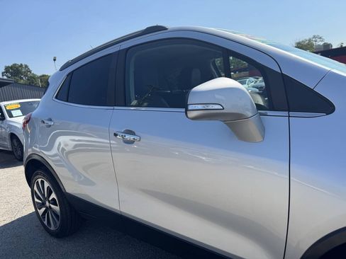 Used 2017 Buick Encore Preferred FWD image 5