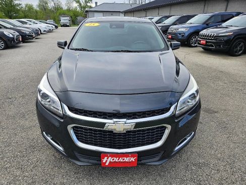 Used 2015 Chevrolet Malibu LTZ FWD image 2