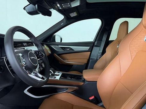 New 2026 Jaguar F-PACE R-Dynamic S image 6