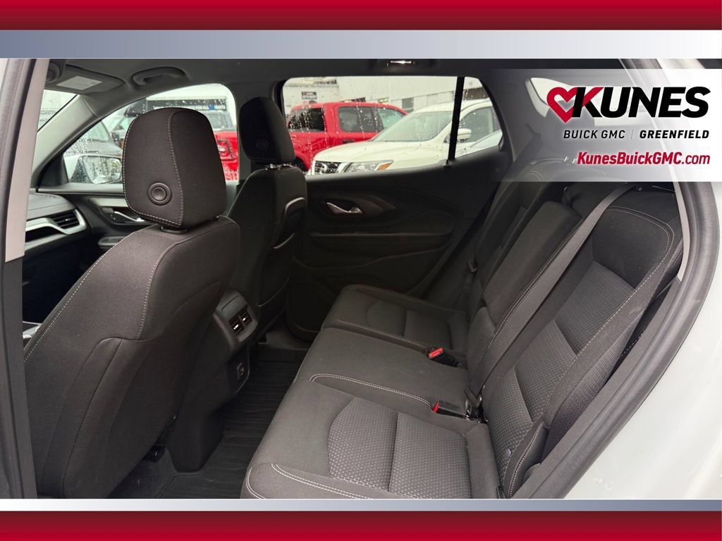 Used 2022 GMC Terrain SLE w/ Driver Convenience Package AWD/4WD image 34