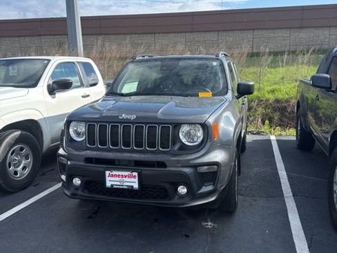 Used 2023 Jeep Renegade Latitude AWD/4WD image 1