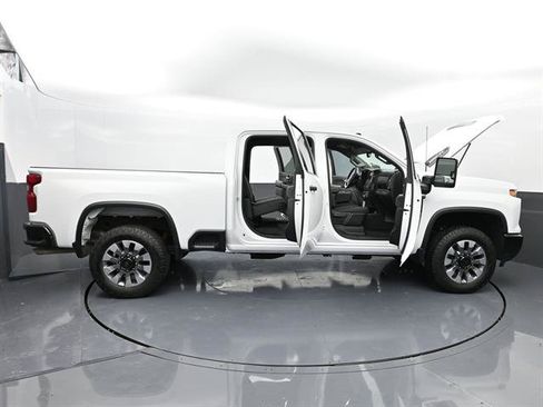 Used 2024 Chevrolet Silverado 2500 Custom w/ Custom Value Package AWD/4WD image 47