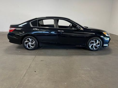 Used 2017 Honda Accord LX image 2