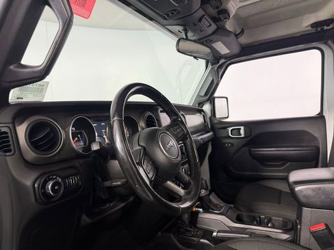 Used 2022 Jeep Wrangler Unlimited Sport image 25