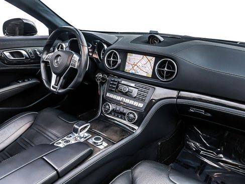 Used 2013 Mercedes-Benz SL 63 AMG w/ Premium Pkg image 16