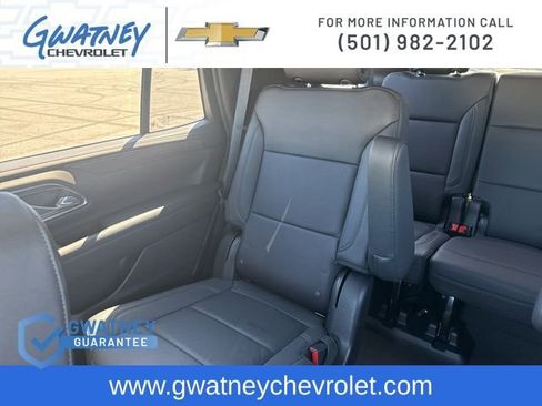 Used 2024 Chevrolet Tahoe Z71 w/ Luxury Package image 31