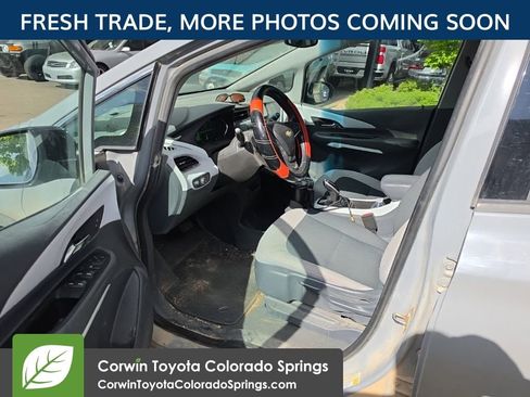 Used 2021 Chevrolet Bolt LT FWD image 12