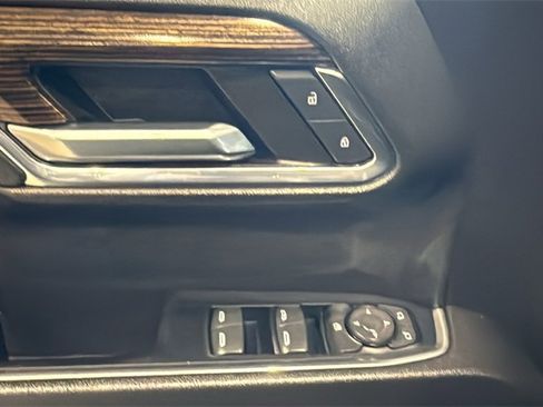 Used 2022 GMC Sierra 1500 Elevation image 23