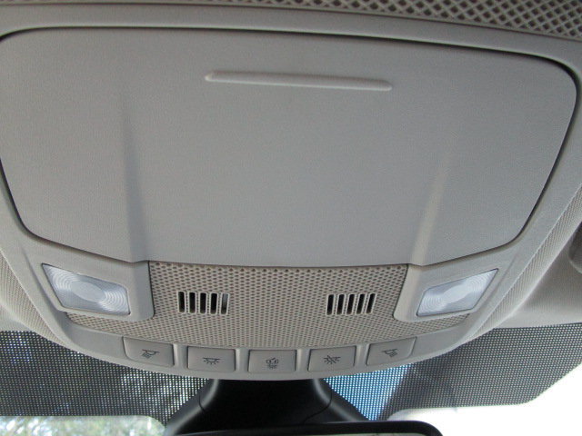 Used 2023 Ford Edge Titanium AWD/4WD image 21