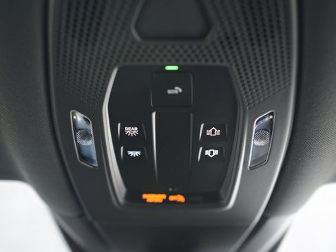 Certified 2026 Porsche Cayenne S AWD/4WD image 19