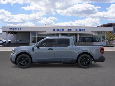 New 2025 Ford Maverick Lariat w/ Black Appearance Package image 3