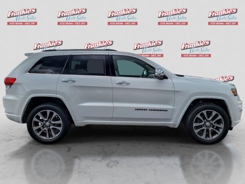 Used 2018 Jeep Grand Cherokee Overland AWD/4WD image 6