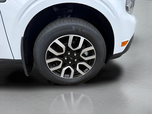Certified 2024 Ford Maverick Lariat FWD image 34