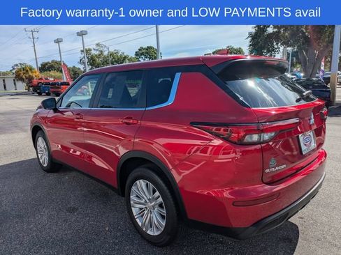 Used 2024 Mitsubishi Outlander ES FWD image 6