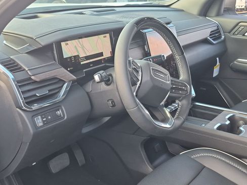 New 2026 GMC Acadia Denali w/ Super Cruise Package FWD image 11