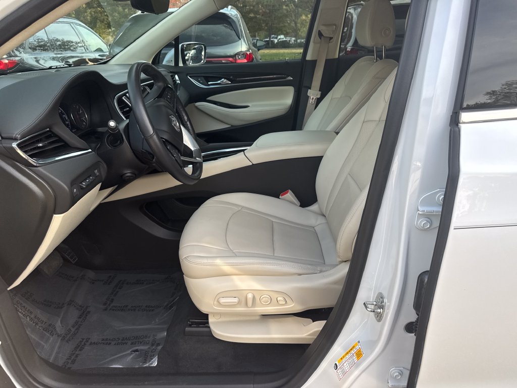 Used 2023 Buick Enclave Premium w/ Experience Buick Package FWD image 9