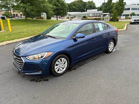 Used 2018 Hyundai Elantra SE FWD image 17