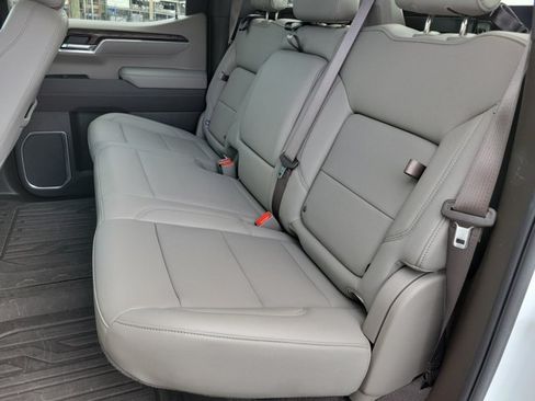 Used 2025 GMC Sierra 1500 SLT w/ SLT Premium Plus Package AWD/4WD image 17