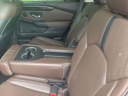 Used 2023 Honda Pilot Elite image 14