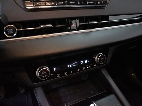 Used 2024 Mitsubishi Outlander ES image 17