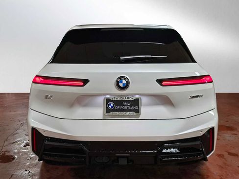 Used 2026 BMW iX xDrive60 w/ M Sport Package AWD/4WD image 4
