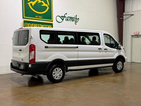 Used 2023 Ford Transit 350 XLT RWD image 8