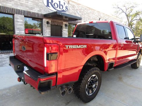 Used 2024 Ford F250 Lariat w/ Lariat Ultimate Package image 7