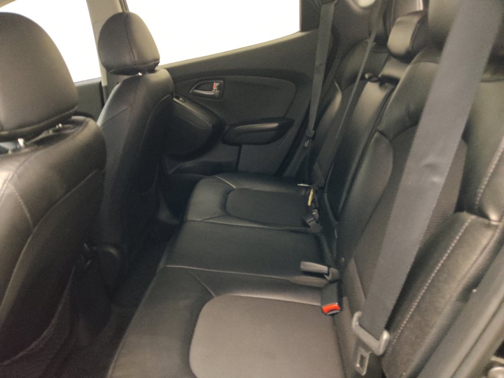 Used 2015 Hyundai Tucson SE FWD image 18