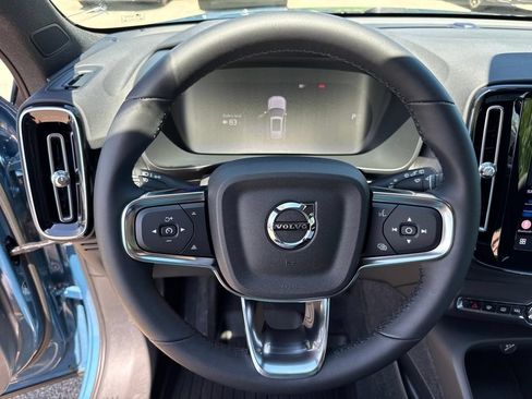 Used 2023 Volvo XC40 Recharge Plus AWD/4WD image 11