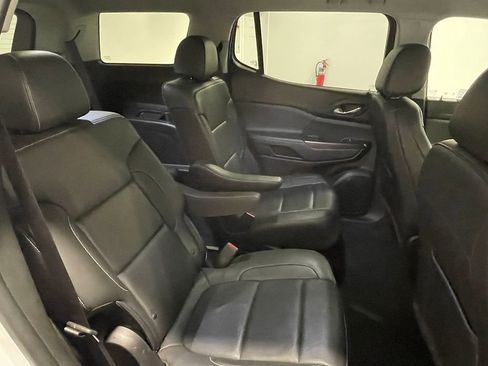 Used 2023 GMC Acadia SLT image 26