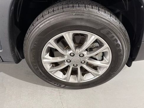 Used 2022 Jeep Cherokee Latitude Lux AWD/4WD image 16