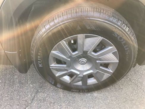 Used 2025 Nissan Kicks S FWD image 30