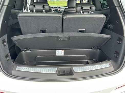 Used 2024 Cadillac XT6 Premium Luxury AWD/4WD image 29