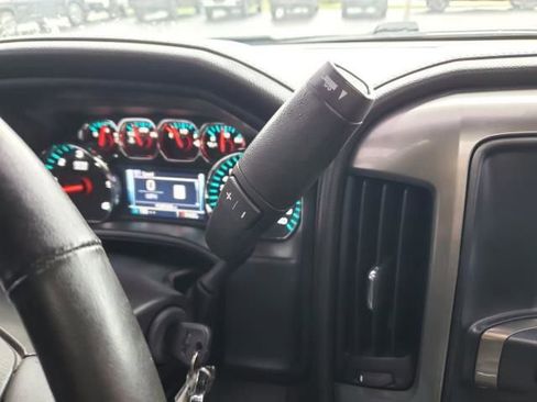 Used 2017 Chevrolet Silverado 1500 High Country image 28