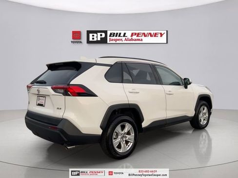 Used 2020 Toyota RAV4 XLE w/ Convenience Package image 5