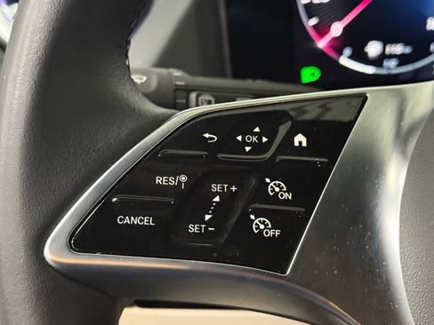 Certified 2025 Mercedes-Benz GLA 250 image 24