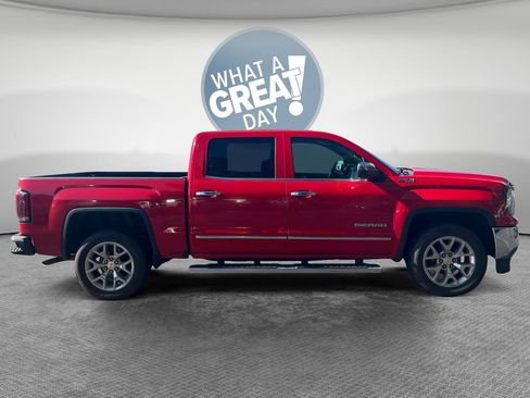 Used 2017 GMC Sierra 1500 SLT w/ SLT Premium Package image 2