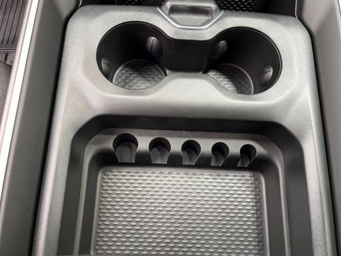 New 2026 RAM 1500 4x4 Crew Cab image 18